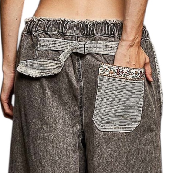 POL Cotton Wide-Leg Pants Black with Floral Trim Pants - Picture 3 of 8